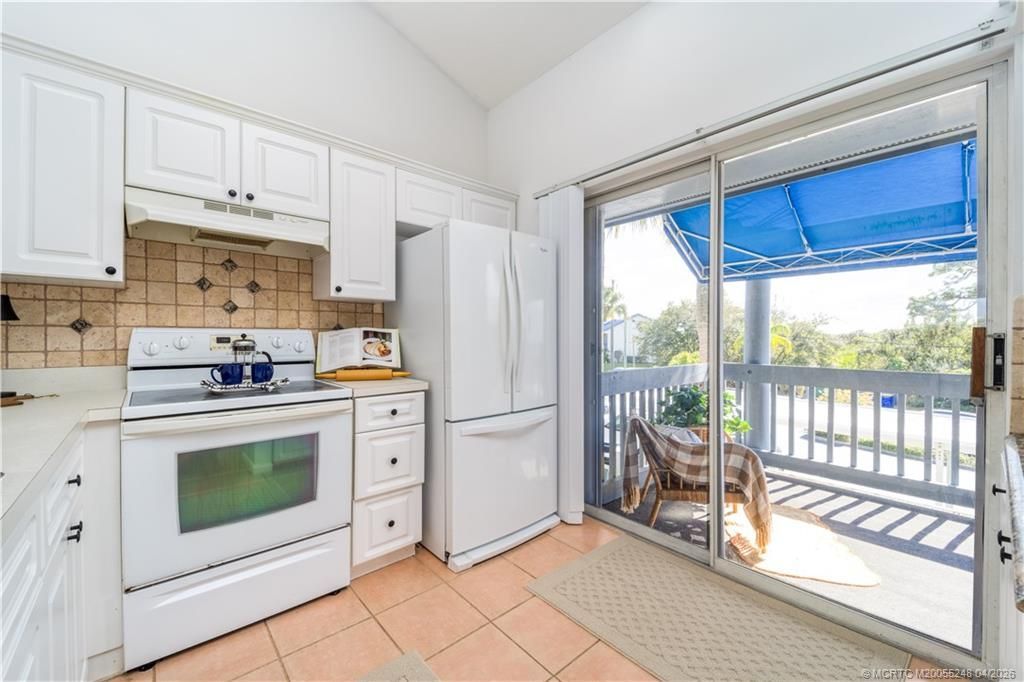 1637 NE Nautical Place, Unit 807, Jensen Beach, FL 34957 Photo