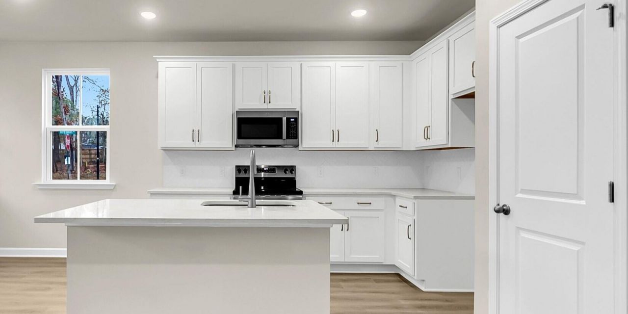 489 Martins Creek Boulevard Photo 12