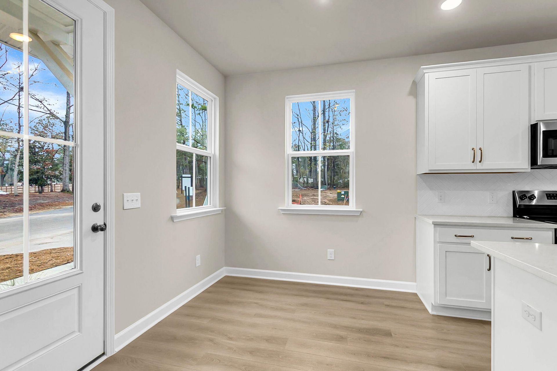 489 Martins Creek Boulevard Photo 6