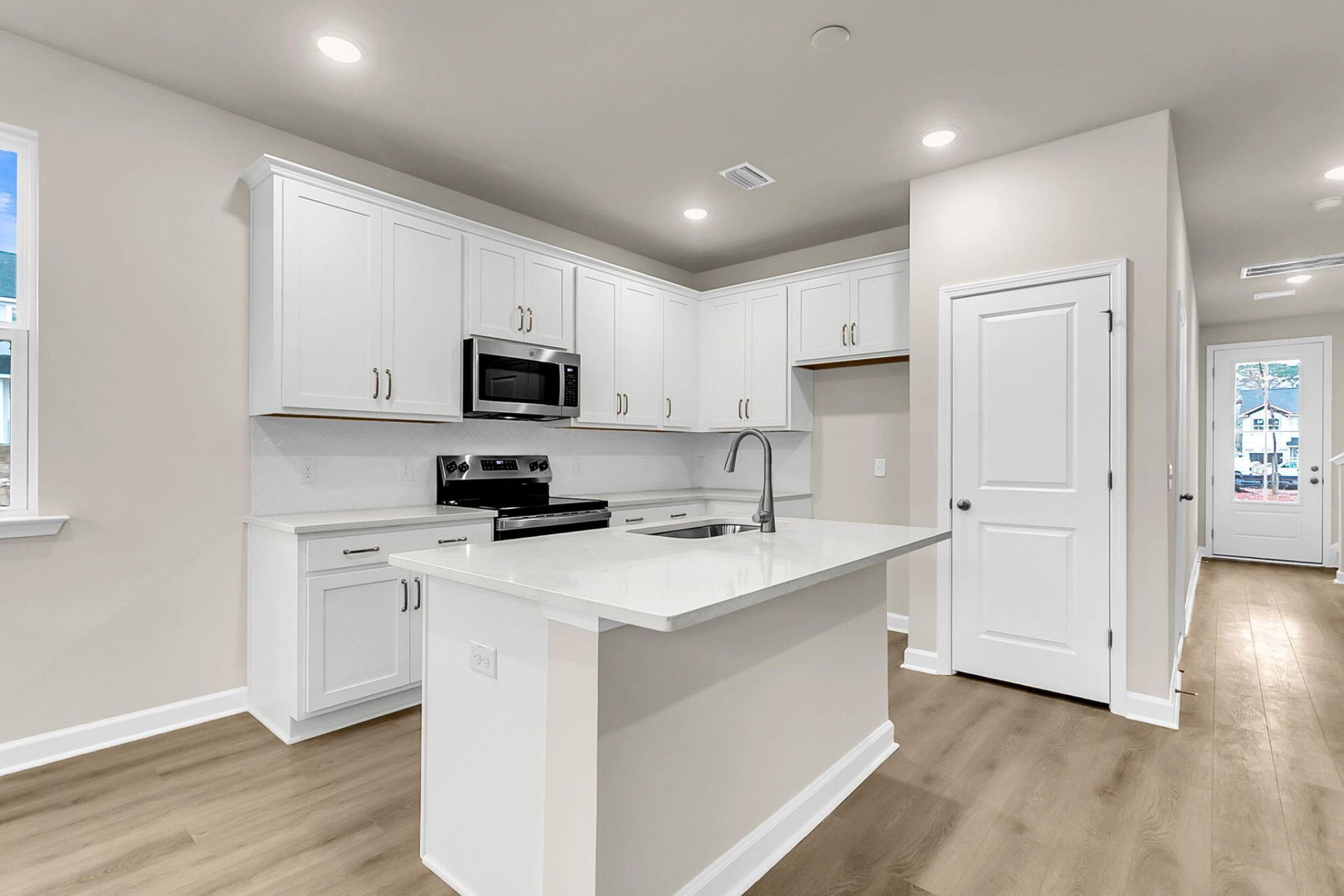 489 Martins Creek Boulevard Photo 9