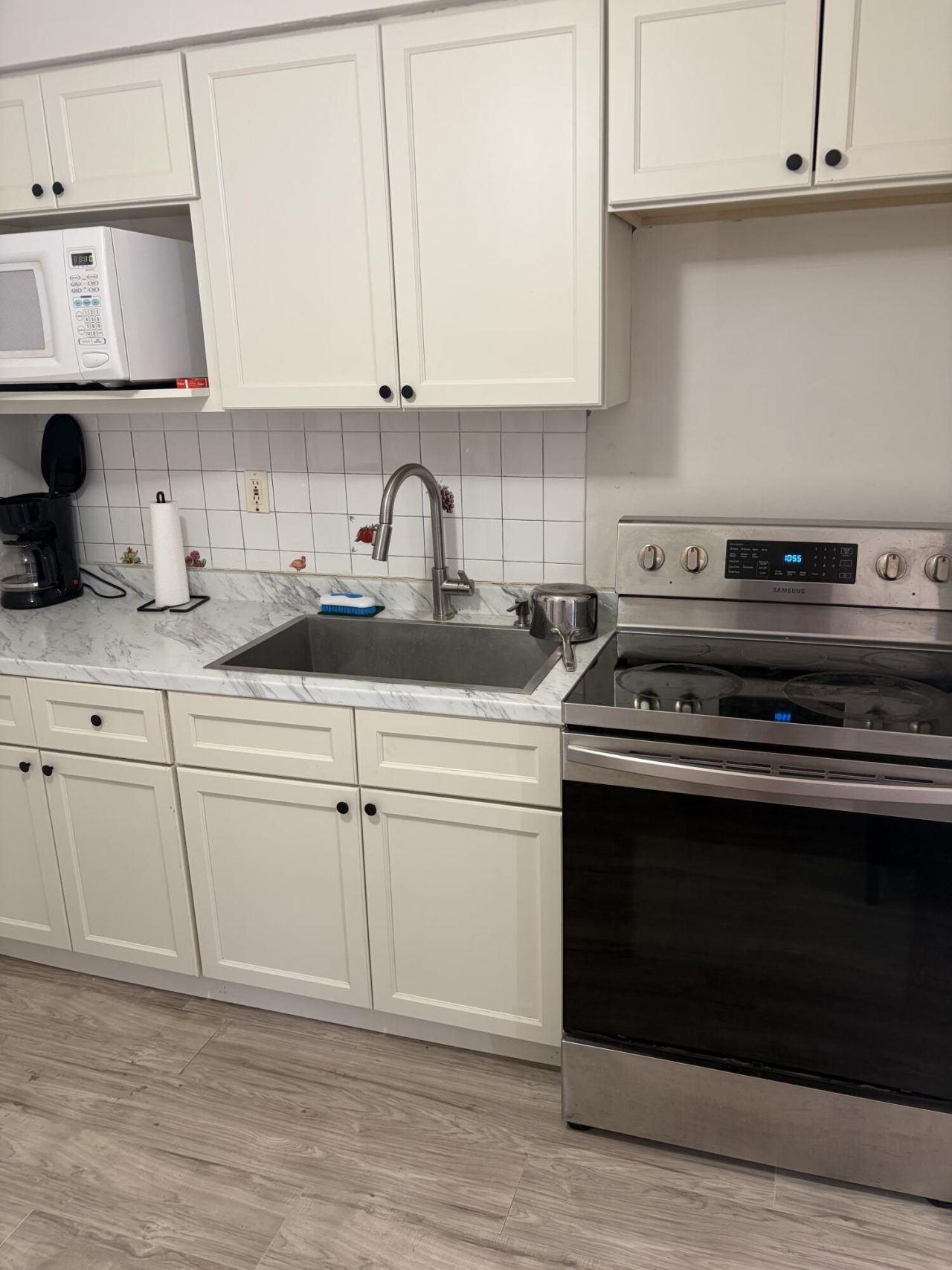 356 Balboa Street, Unit 1, Hollywood, FL 33019 Photo