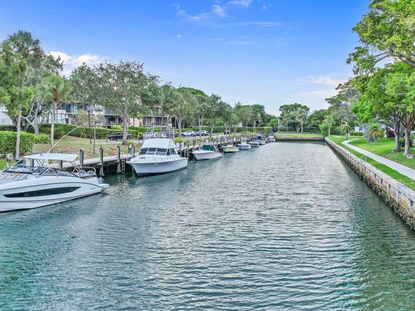 799 Jeffery Street, Unit 105, Boca Raton, FL 33487