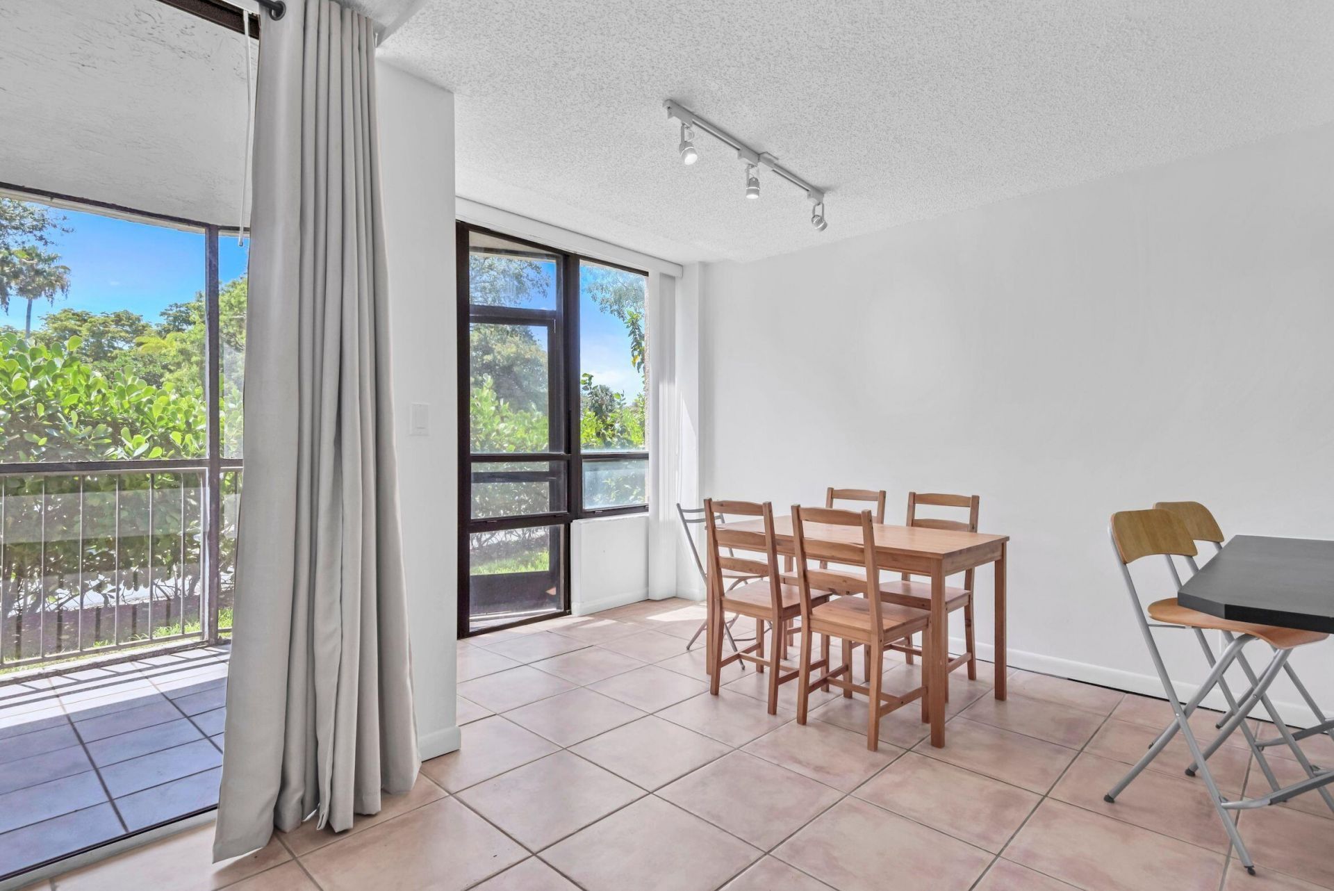 799 Jeffery Street, Unit 105, Boca Raton, FL 33487 Photo