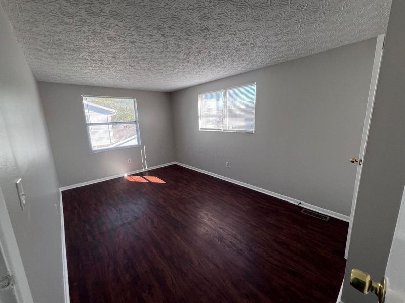 2470 Nassau Drive , Columbus, OH 43232 Photo 14