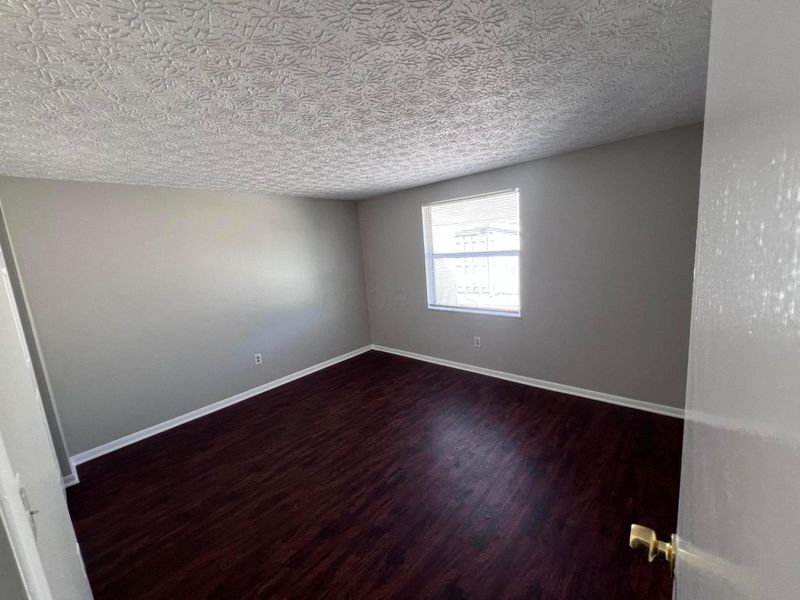 2470 Nassau Drive , Columbus, OH 43232 Photo 15