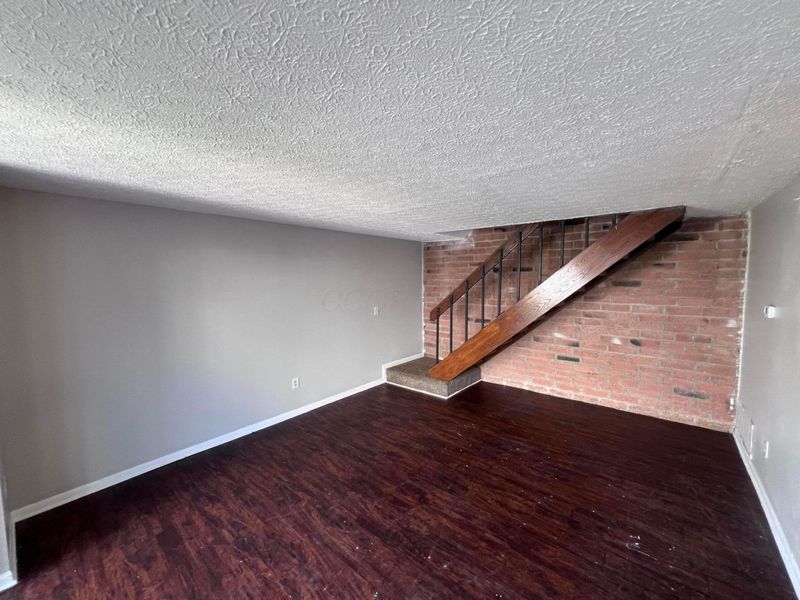 2470 Nassau Drive , Columbus, OH 43232 Photo 16