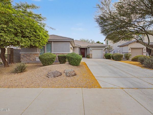 15871 W PORT ROYALE Lane, Surprise, AZ 85379