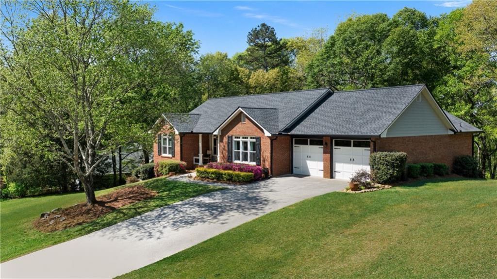 27 Cliffhanger Pointe Sw, Cartersville, GA 30120 Main Photo