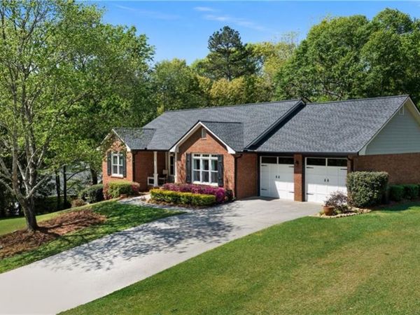 27 Cliffhanger Pointe SW, Cartersville, GA 30120