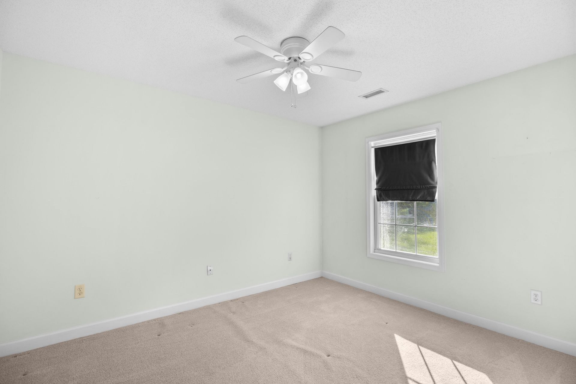 2375 Seaford Dr. Photo 10