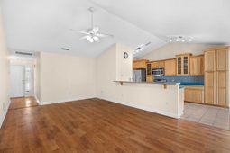 2375 Seaford Dr. photo 4