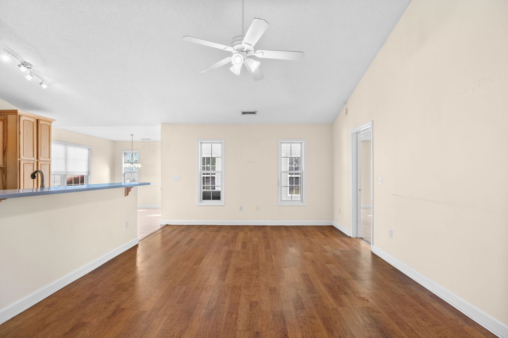 2375 Seaford Dr. Photo 20