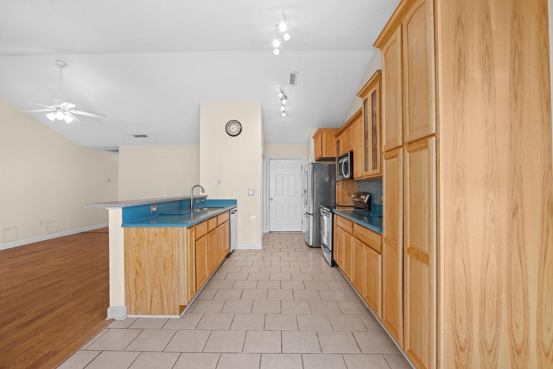 2375 Seaford Dr. Photo 24