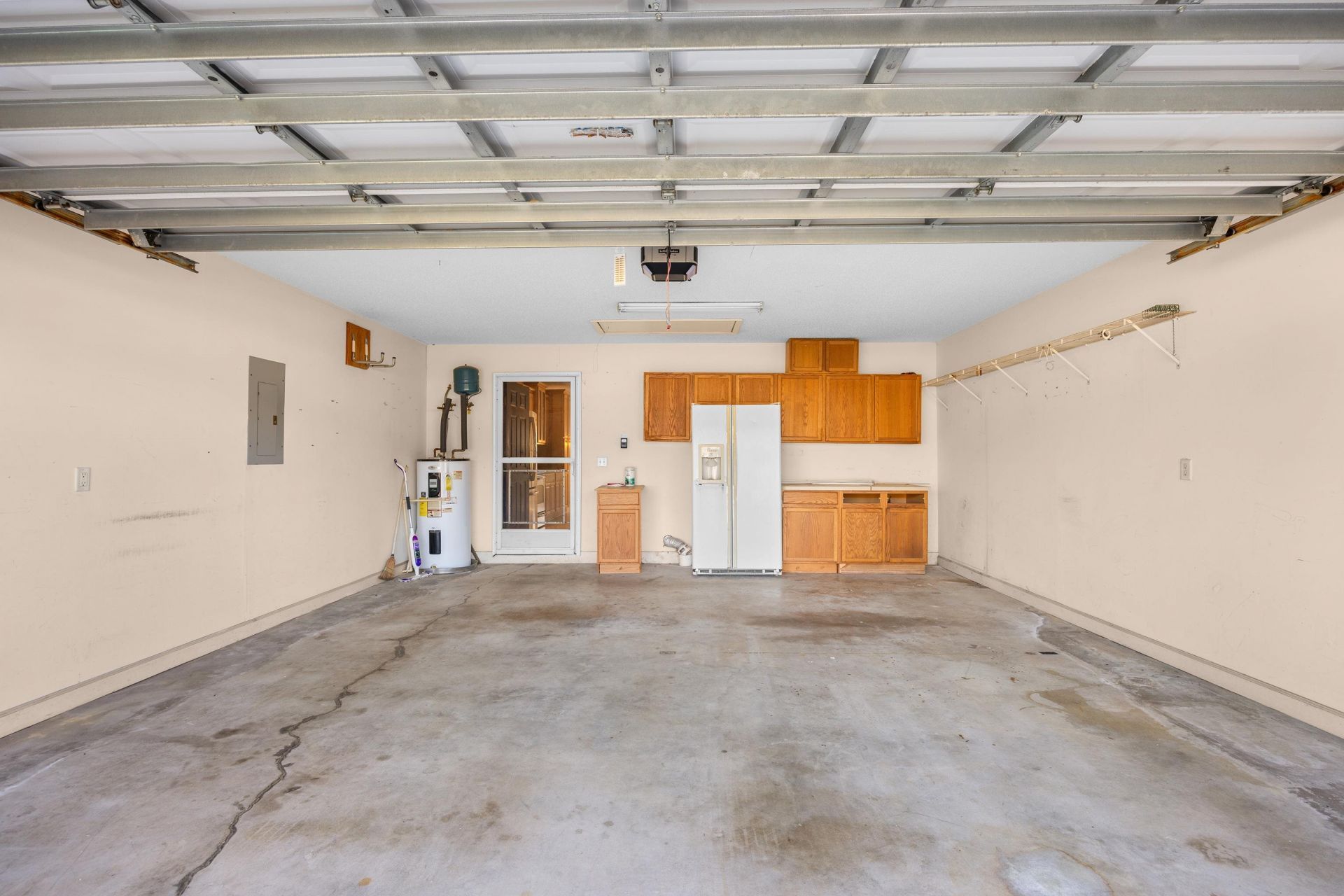 2375 Seaford Dr. Photo 42