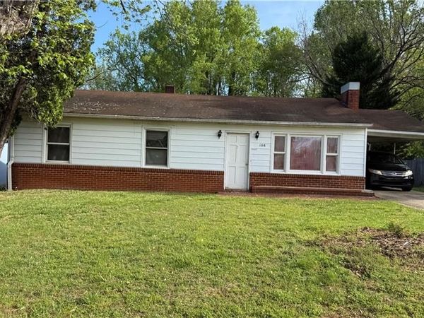 108 Osborne Street , Jonesville, NC 28642