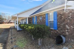 3000 Tamarah Way photo 4