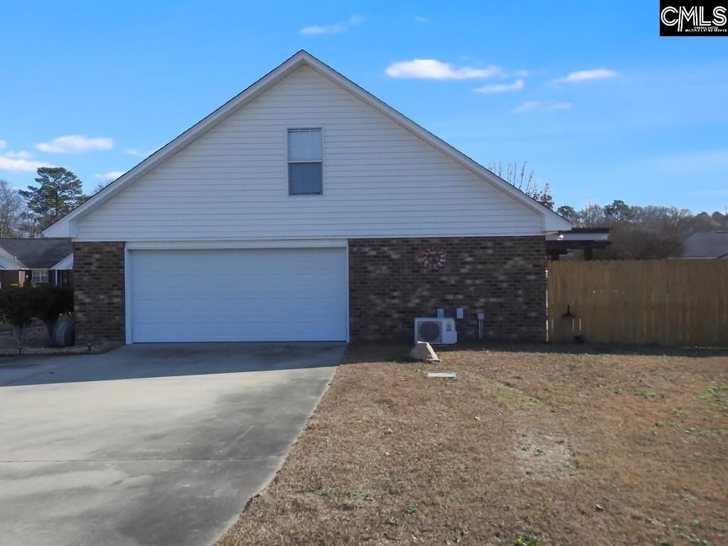 3000 Tamarah Way Photo 5