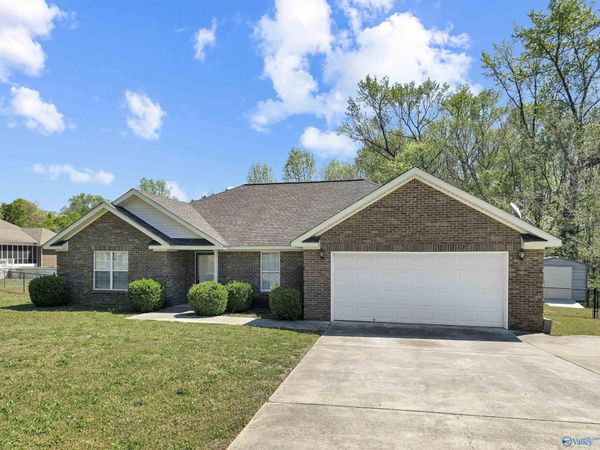 155 Hazel Trace, Hazel Green, AL 35750