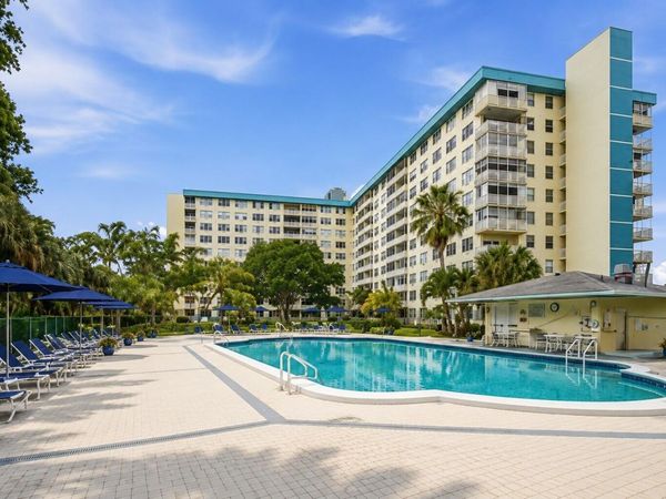 4330 Hillcrest Drive, Unit 804, Hollywood, FL 33021