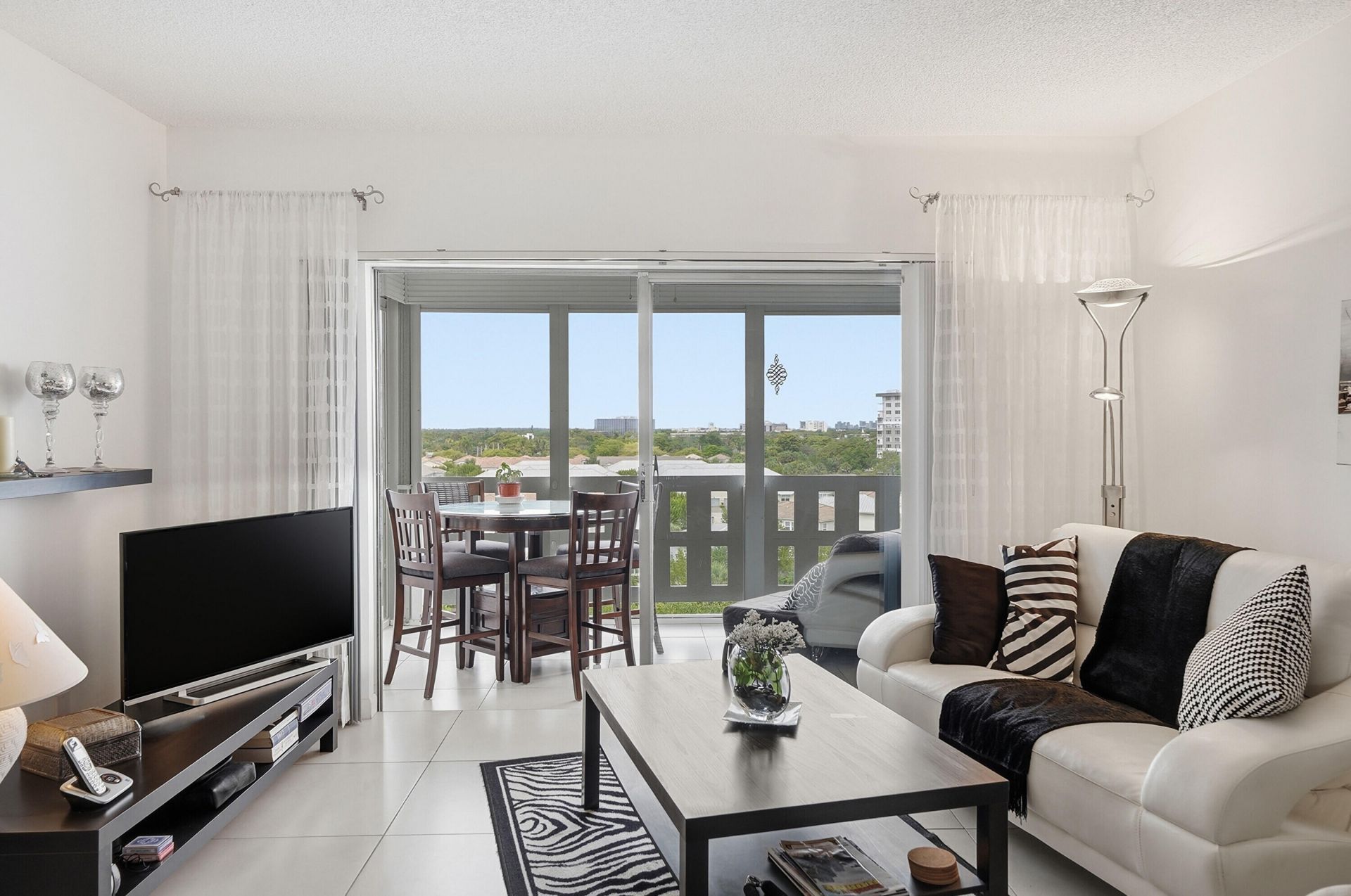 4330 Hillcrest Drive, Unit 804, Hollywood, FL 33021 Photo