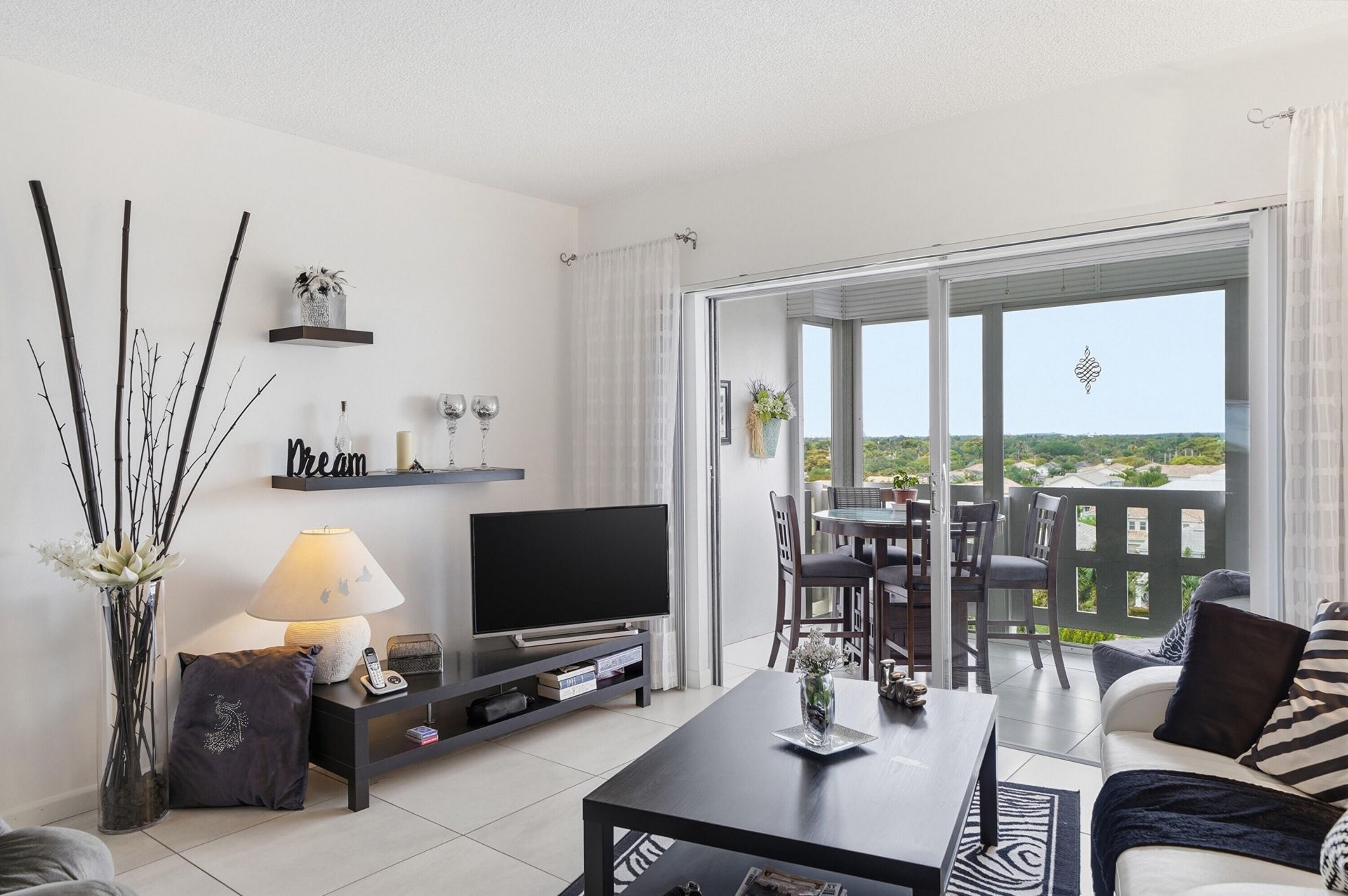 4330 Hillcrest Drive, Unit 804, Hollywood, FL 33021 Photo