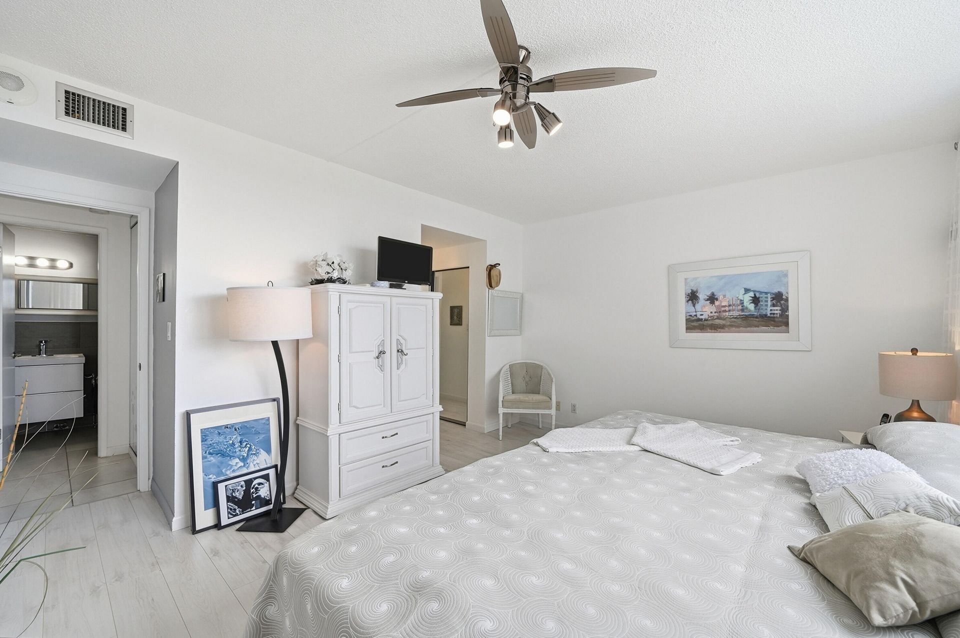 4330 Hillcrest Drive, Unit 804, Hollywood, FL 33021 Photo