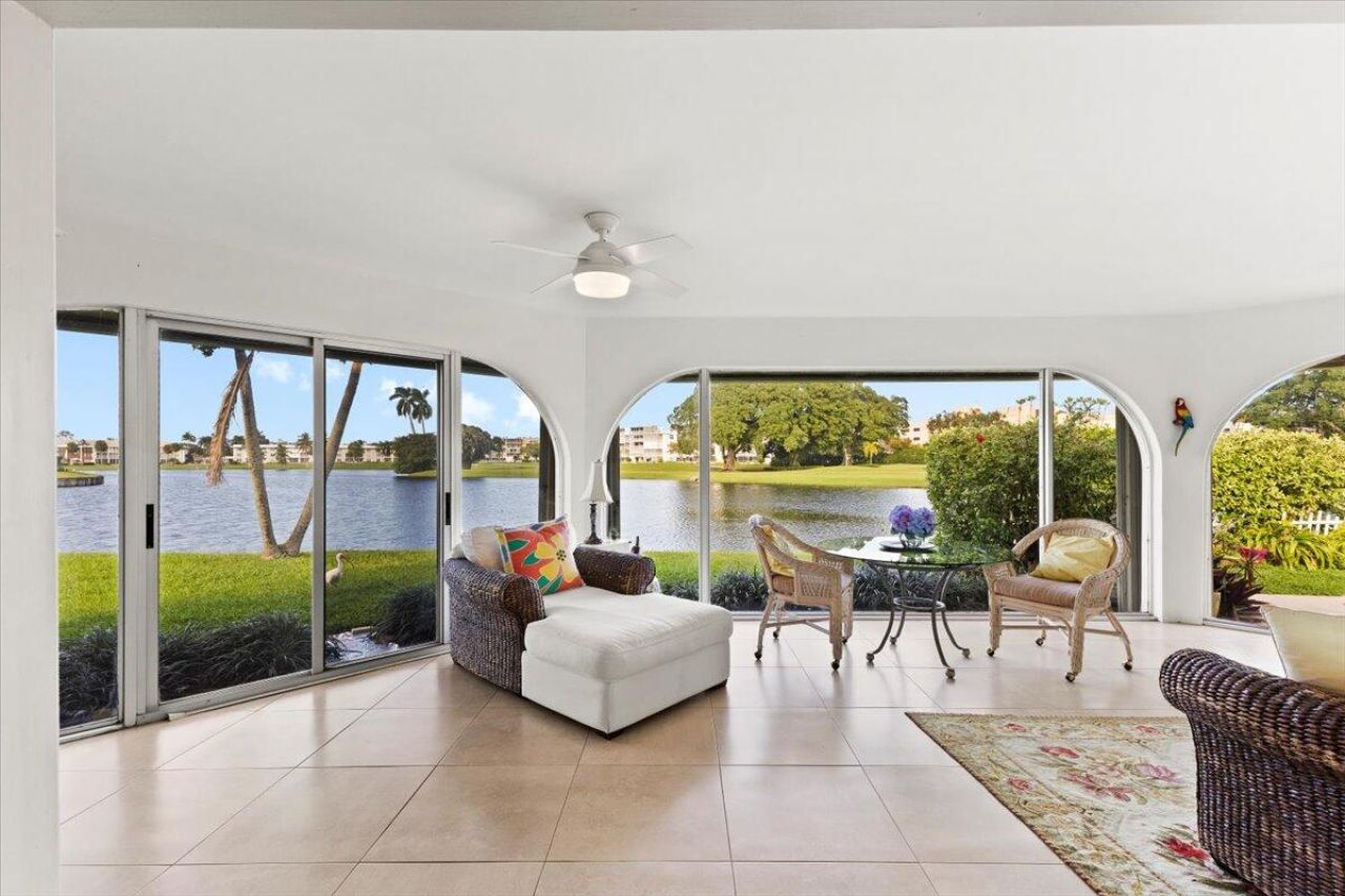 233 Rio Vista Circle, Unit 233, Atlantis, FL 33462 Photo