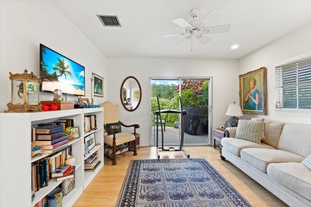 233 Rio Vista Circle, Unit 233, Atlantis, FL 33462 Photo