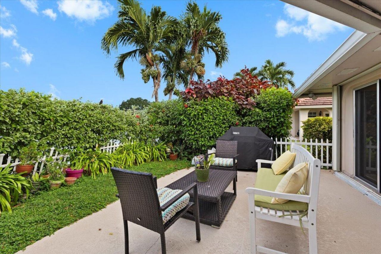 233 Rio Vista Circle, Unit 233, Atlantis, FL 33462 Photo