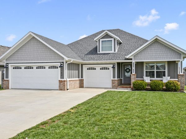 1142 S Natchez Road, Republic, MO 65738