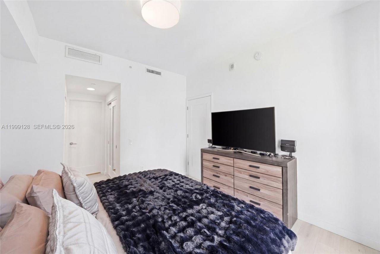 601 NE 27th St, Unit 1508, Miami, FL 33137 Photo