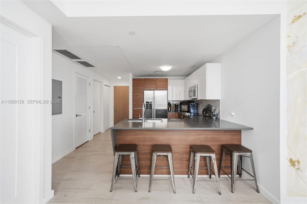 601 NE 27th St, Unit 1508, Miami, FL 33137 Photo