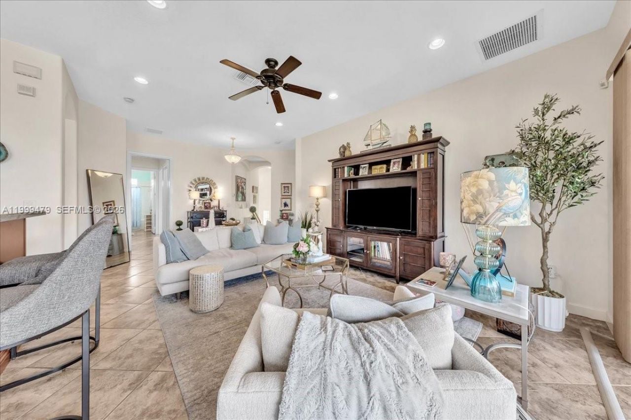 8275 NW 127th Ln, Unit 34-F, Parkland, FL 33076 Photo