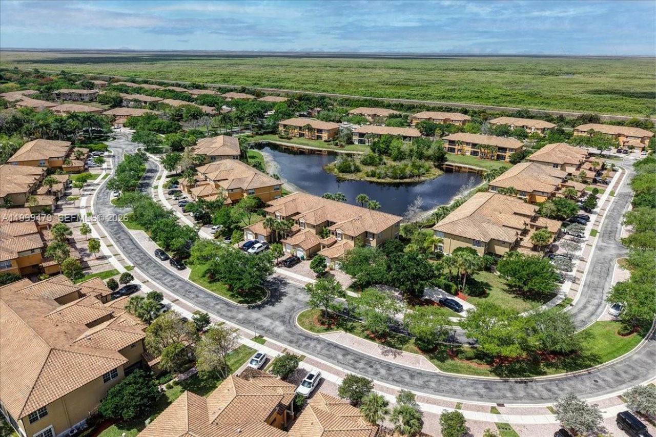 8275 NW 127th Ln, Unit 34-F, Parkland, FL 33076 Photo