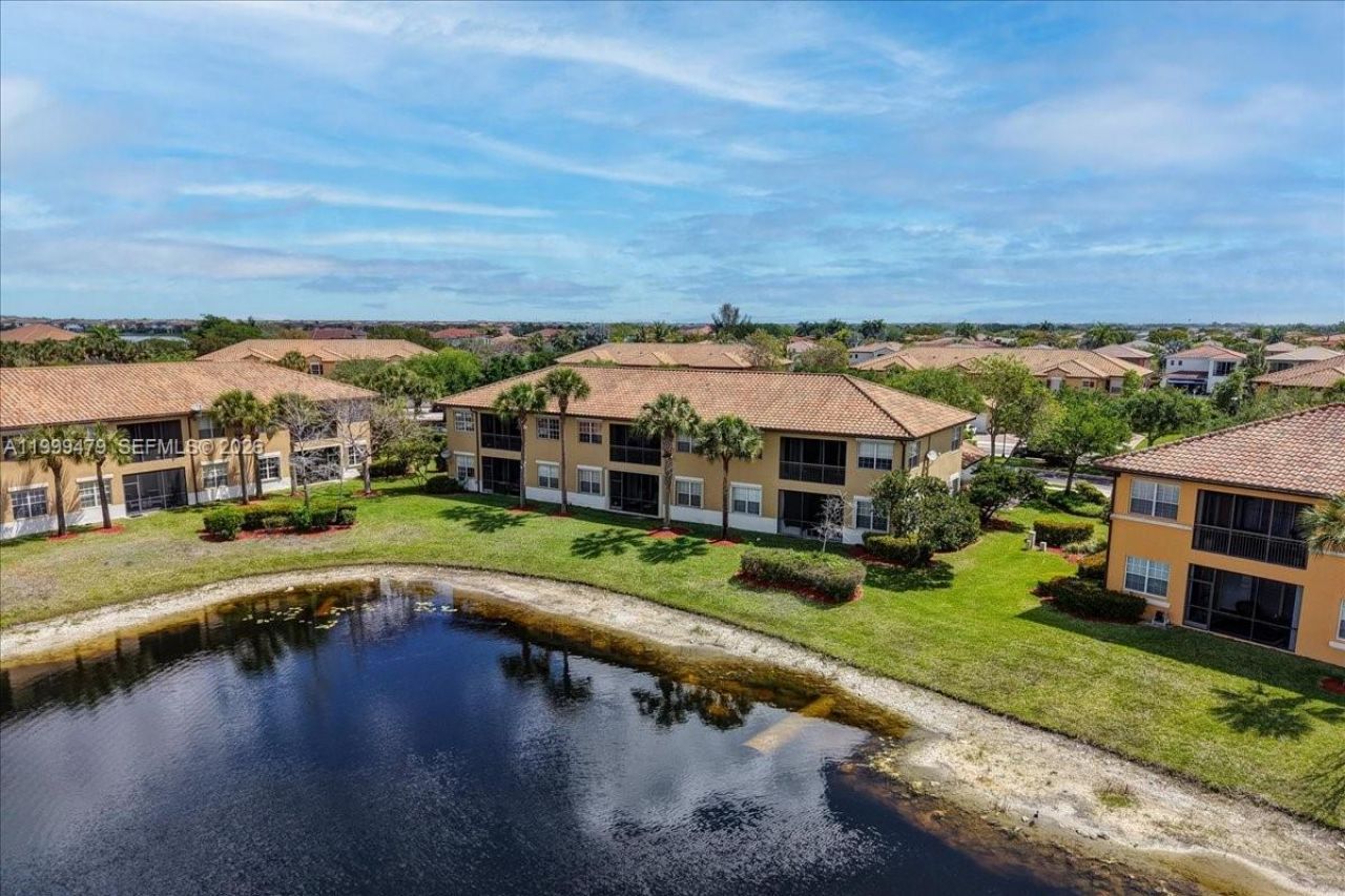 8275 NW 127th Ln, Unit 34-F, Parkland, FL 33076 Photo