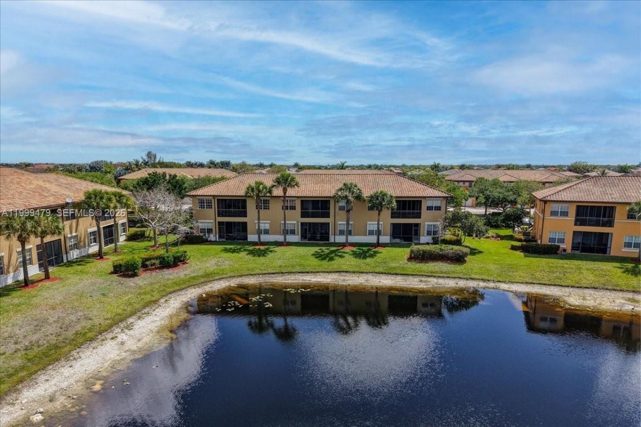 8275 NW 127th Ln, Unit 34-F, Parkland, FL 33076 Photo