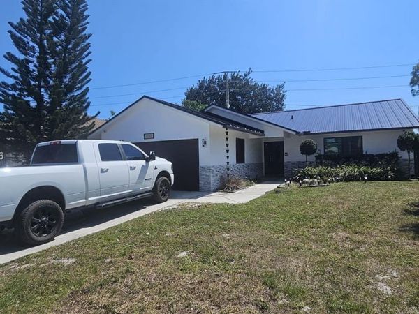 3110 SW 4th St, Deerfield Beach, FL 33442