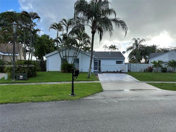 9841 Ridgecreek Rd , Boca Raton, FL 33496