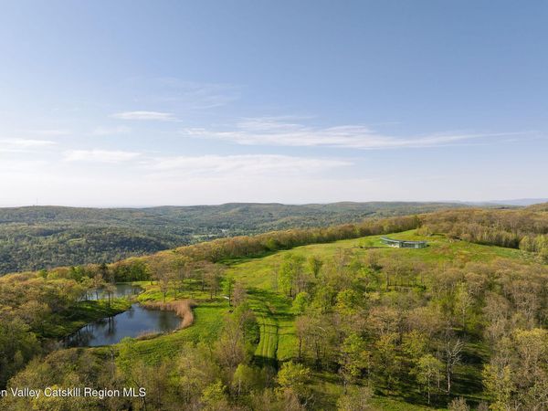 890 Bald Mountain Road, Austerlitz, NY 12017