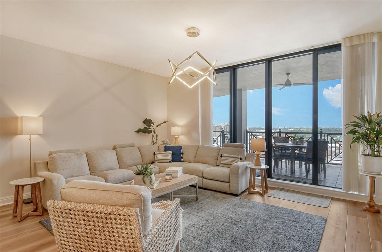 50 Central Avenue, Unit 15B, Sarasota, FL 34236 Photo