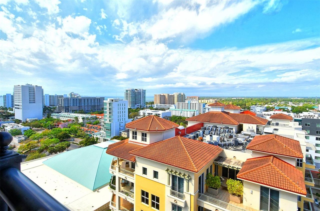 50 Central Avenue, Unit 15B, Sarasota, FL 34236 Photo