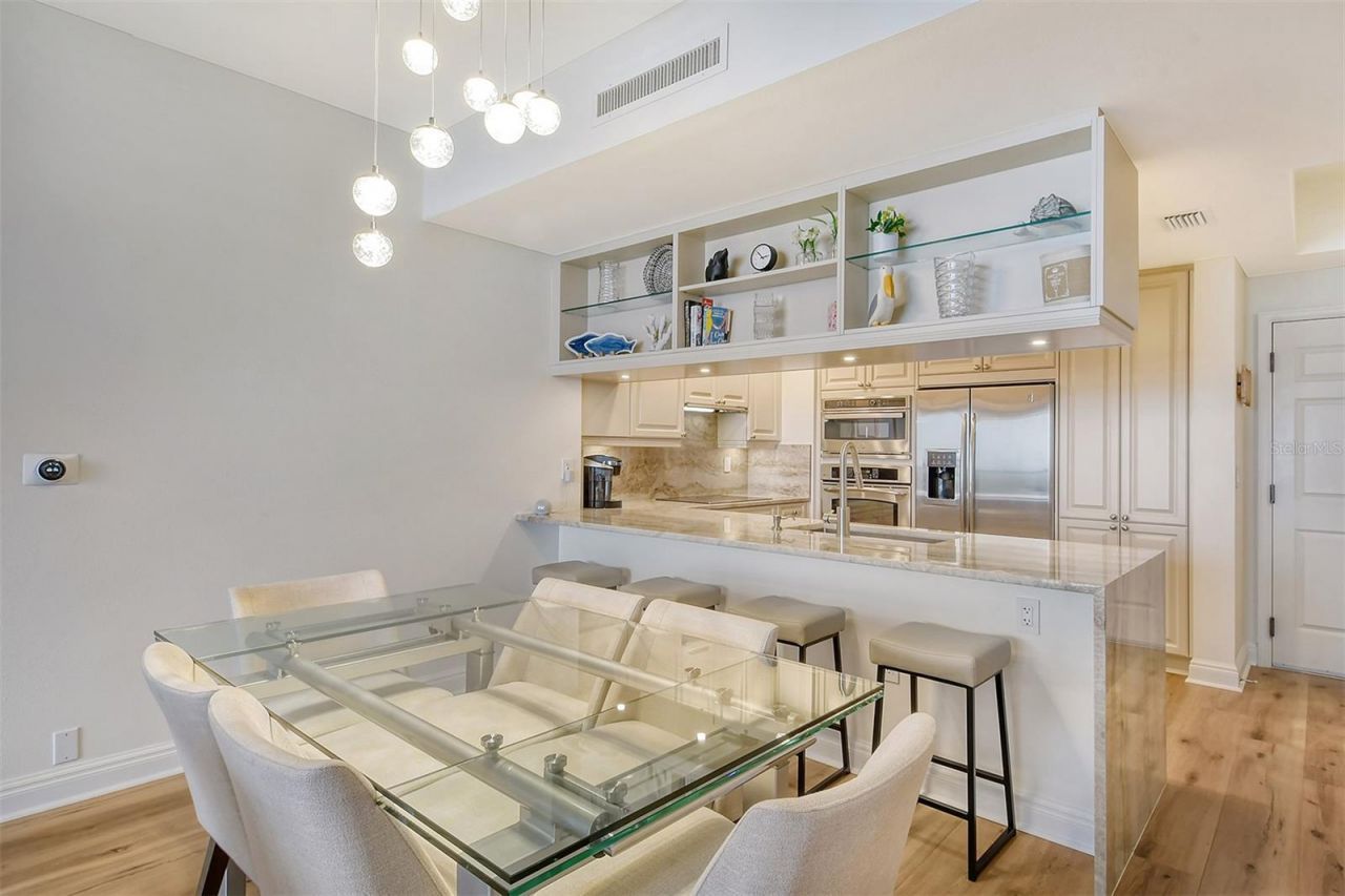 50 Central Avenue, Unit 15B, Sarasota, FL 34236 Photo