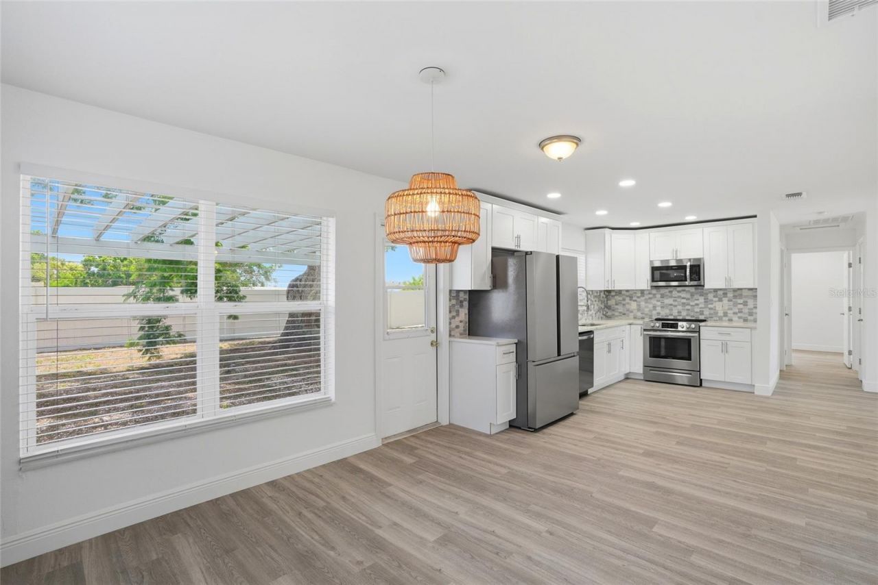 6526 43rd Avenue N, Kenneth City, FL 33709 Photo