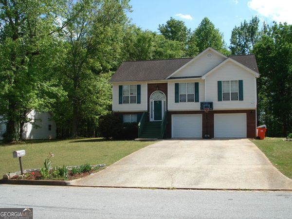 3117 Noahs Lane, Ellenwood, GA 30294