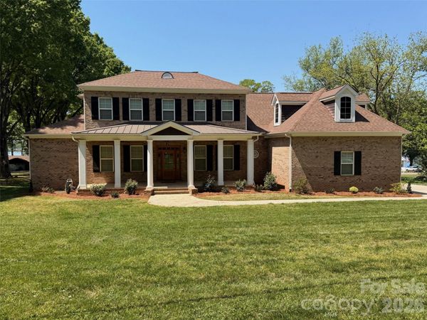 123 Lakefront Drive , Mooresville, NC 28117