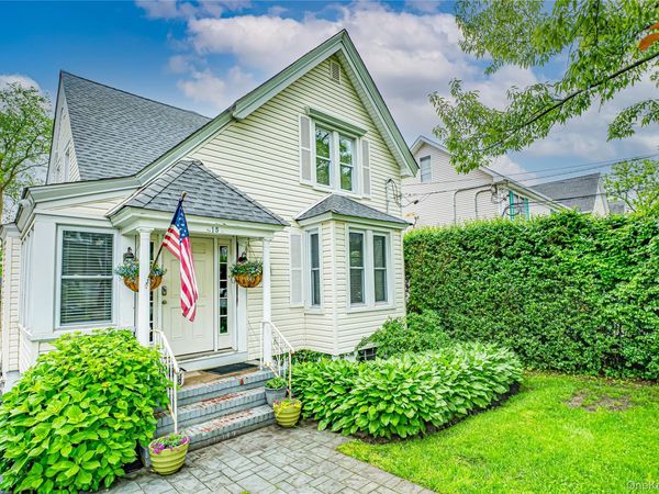 15 Fairview Street , Huntington, NY 11743