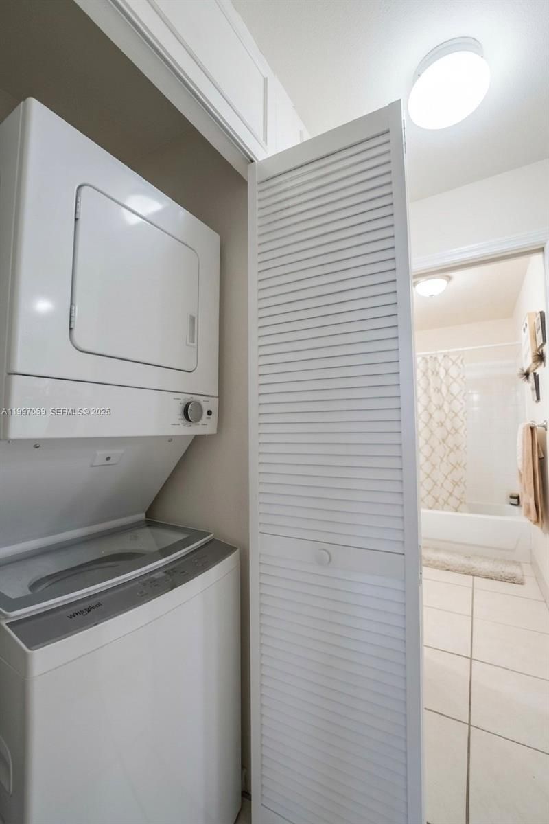 27 Royal Palm Way, Unit 102, Boca Raton, FL 33432 Photo