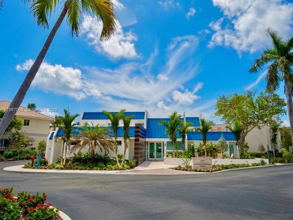 27 Royal Palm Way, Unit 102, Boca Raton, FL 33432 Photo