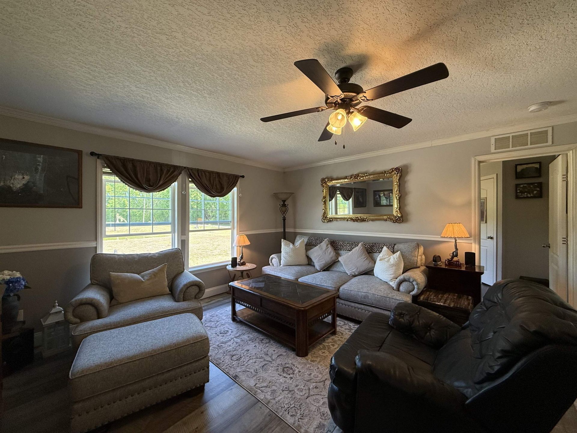 815 Sheila Dr. Photo 11