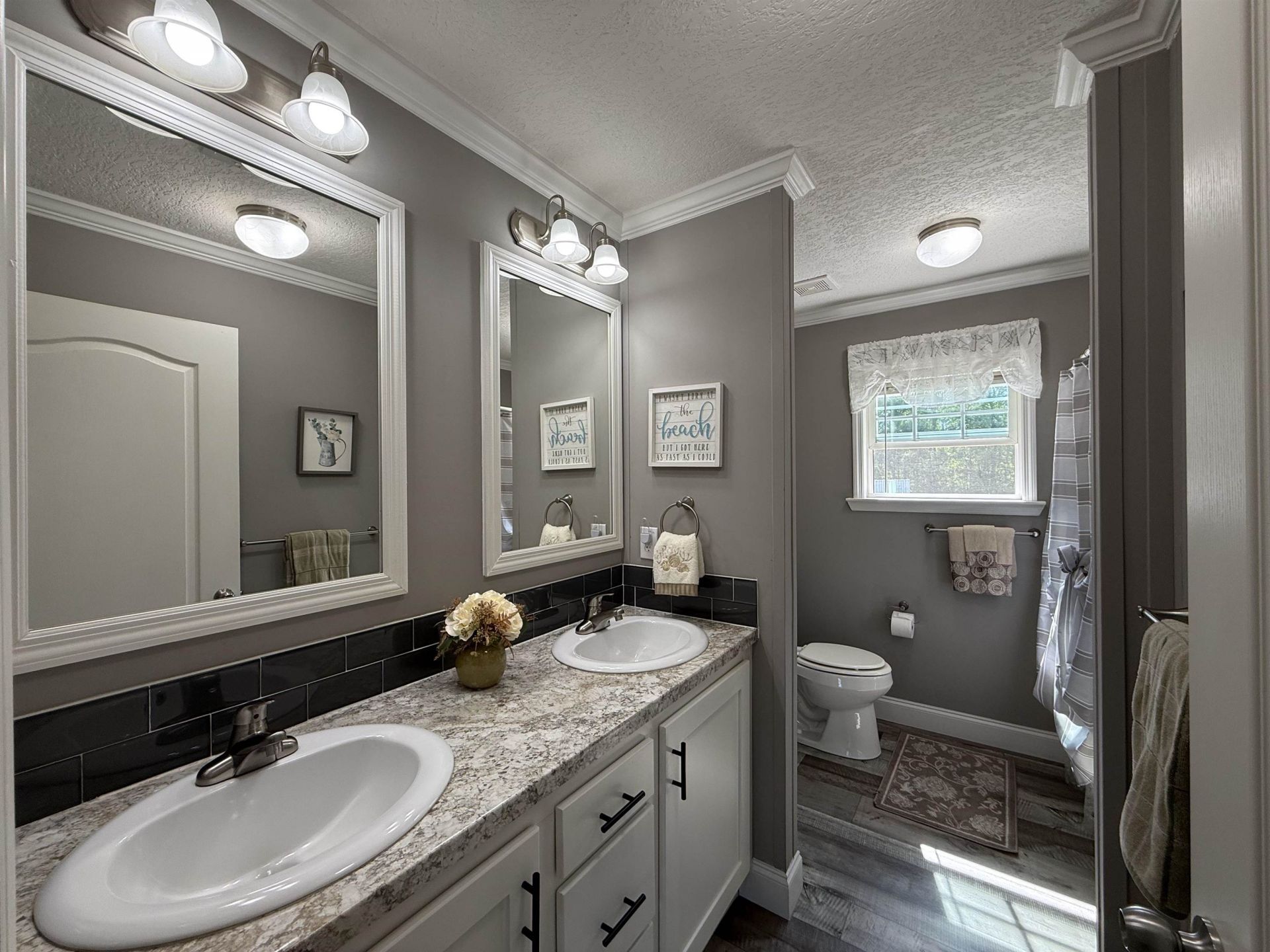 815 Sheila Dr. Photo 13